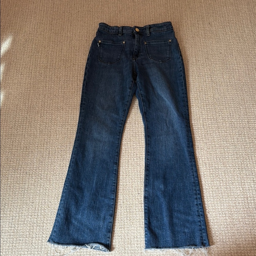 Girls NEVER WORN, brand new DL1961 flared jeans. With pockets in the front